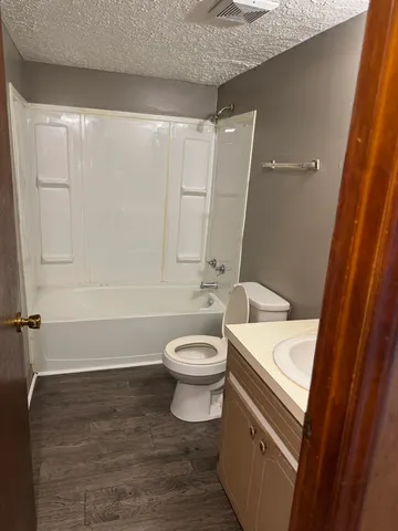 $914 | 128 Charles Street, Unit 2, Danville, VA 24541