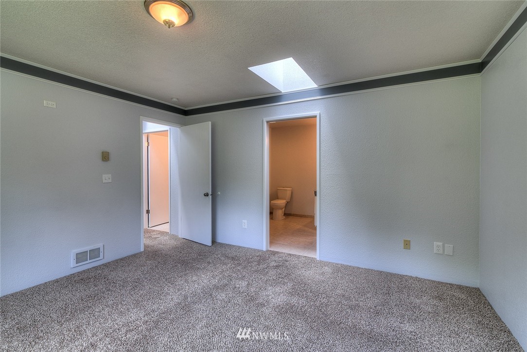 5676 Southeast Nelson Road Olalla, WA 98359 - Photo 13 of 20 Gallery Image 13