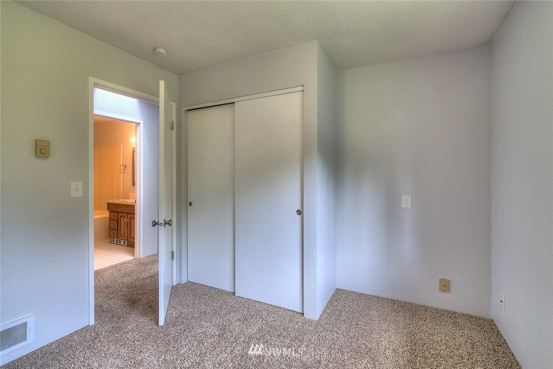 5676 Southeast Nelson Road Olalla, WA 98359 - Photo 16 of 20 Gallery Image 16