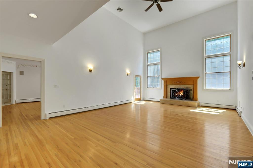 765 Colonial Road Franklin Lakes, NJ 07417 - Photo 16 of 45