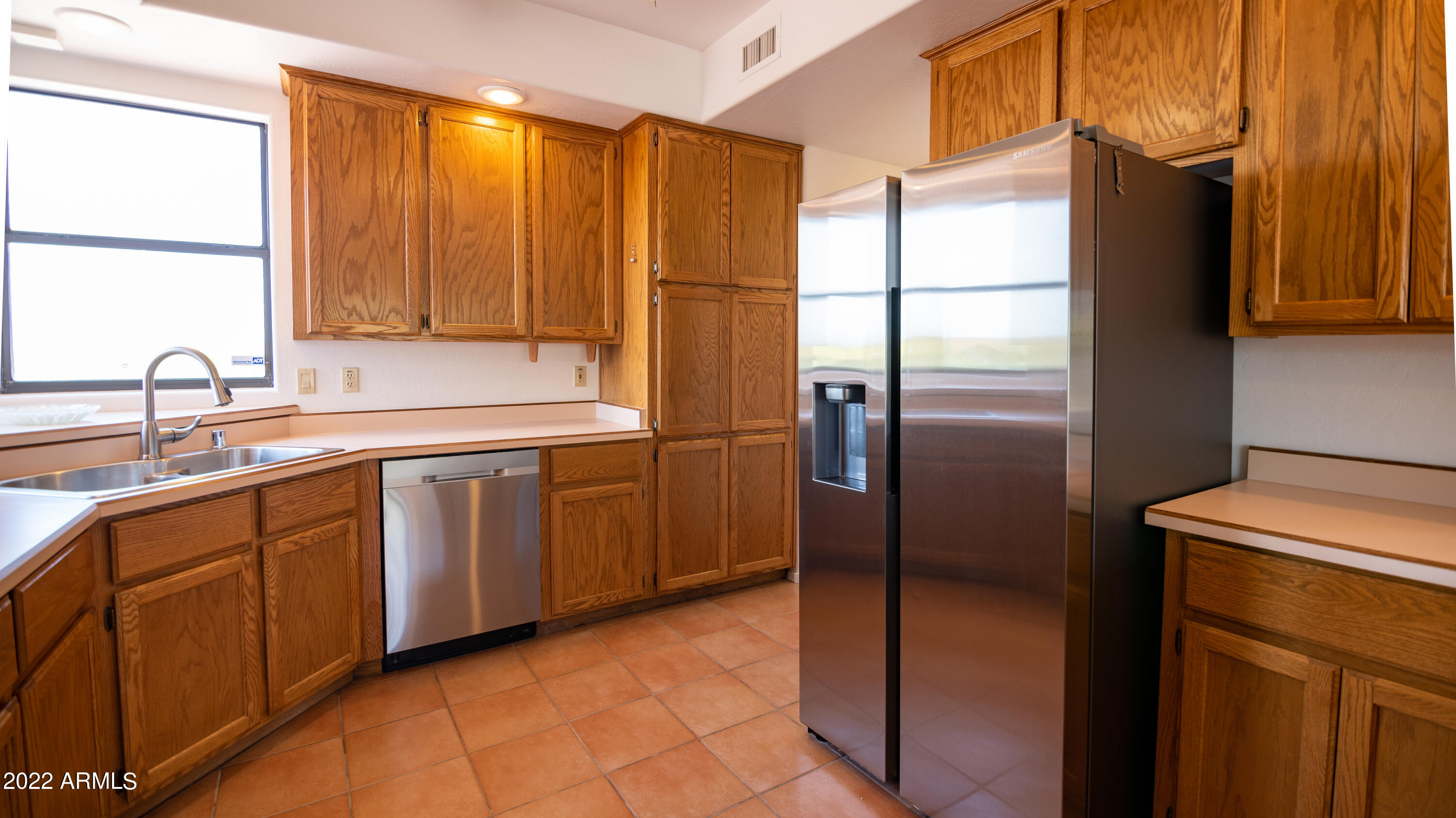 350 South Prospectors Road Apache Junction, AZ 85119 - Photo 18 of 41 20
