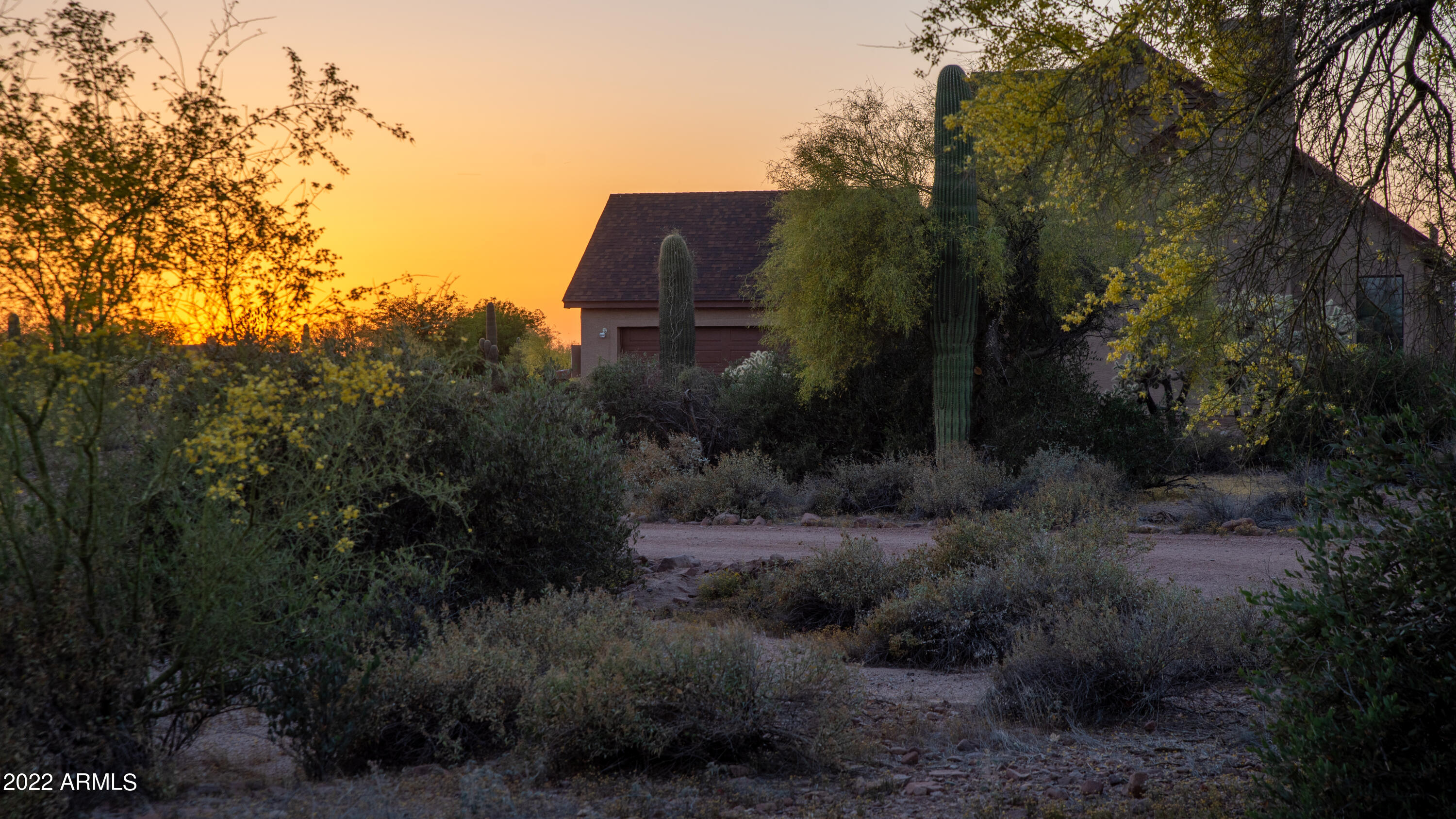 350 South Prospectors Road Apache Junction, AZ 85119 - Photo 8 of 41 8