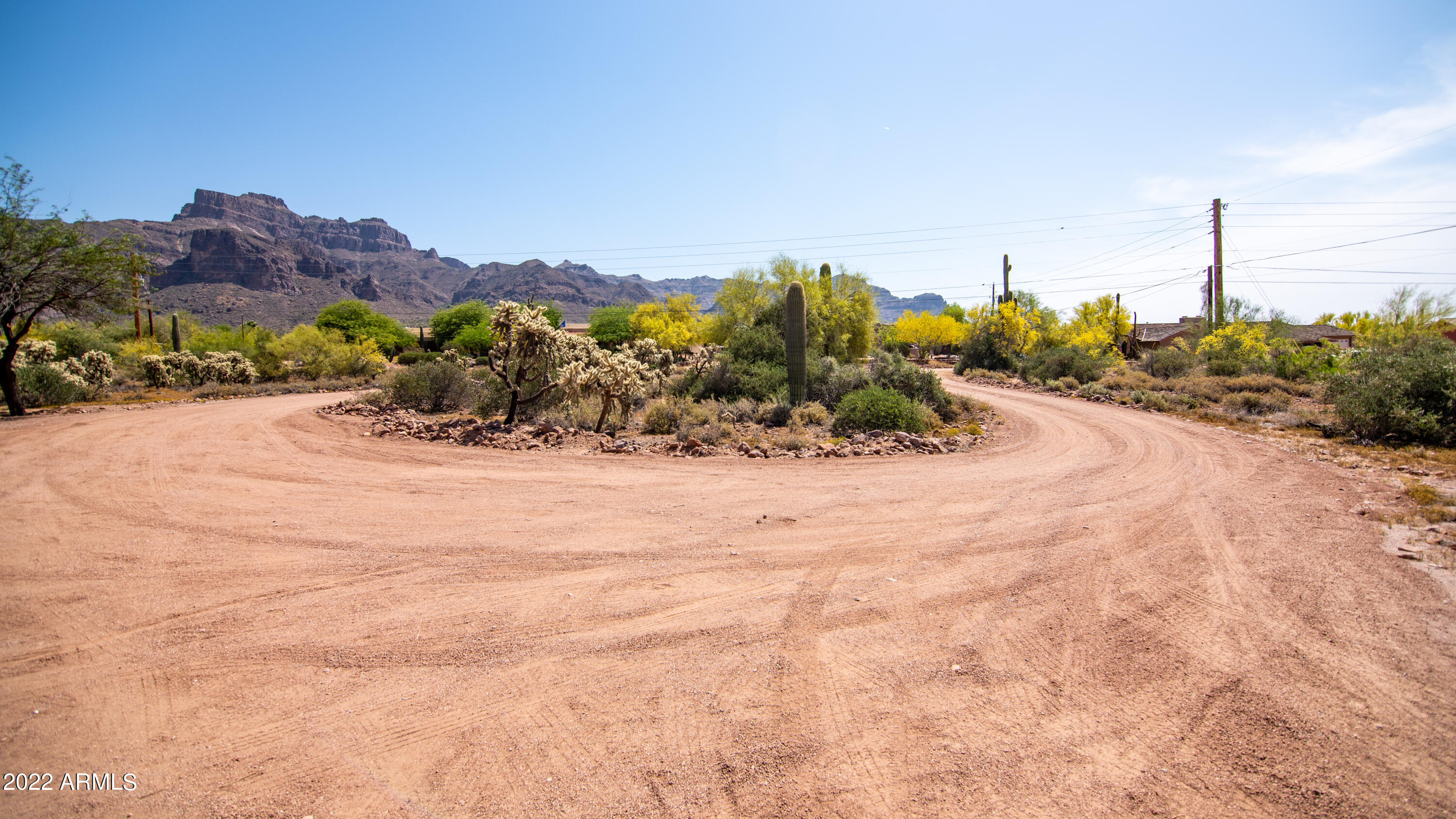 350 South Prospectors Road Apache Junction, AZ 85119 - Photo 10 of 41 10