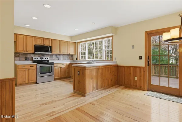 $519,000 | 2 Shuvee Lane, Wilton, NY 12831