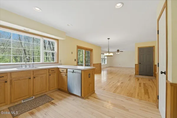 $519,000 | 2 Shuvee Lane, Wilton, NY 12831