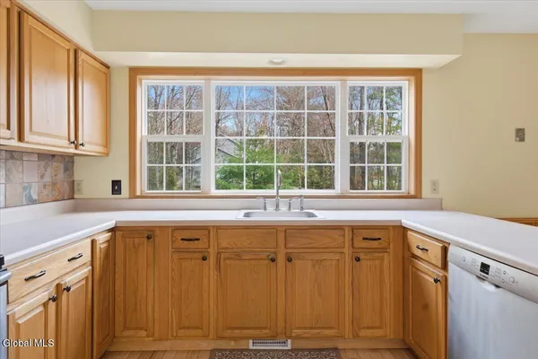 $519,000 | 2 Shuvee Lane, Wilton, NY 12831