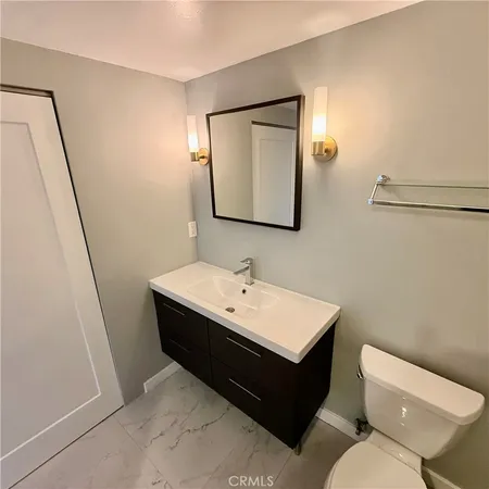 $1,950 | 1200 East Ocean Boulevard, Unit 76, Long Beach, CA 90802