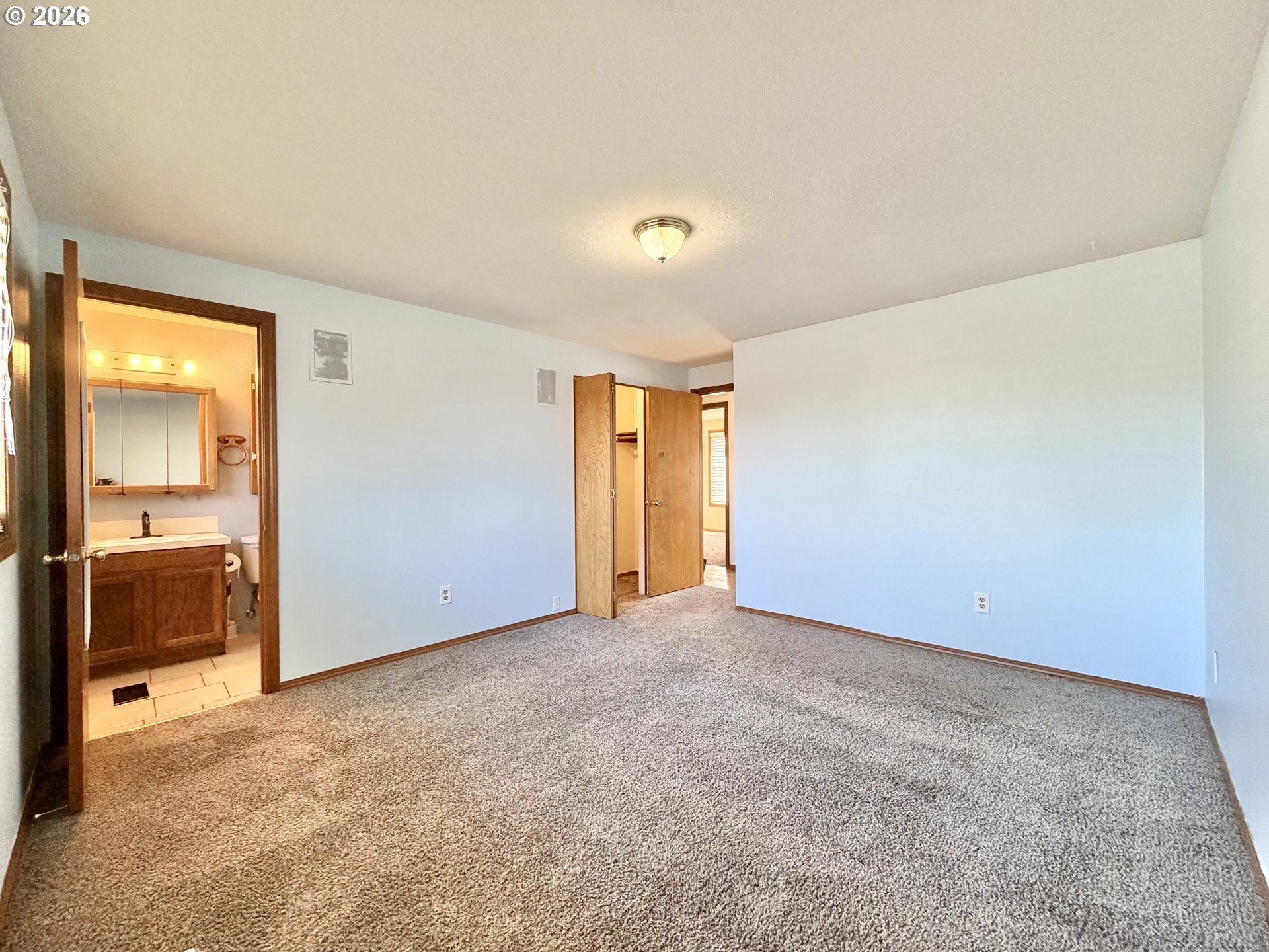 2715 Southwest 31st Street Gresham, OR 97080 - Photo 18 of 34