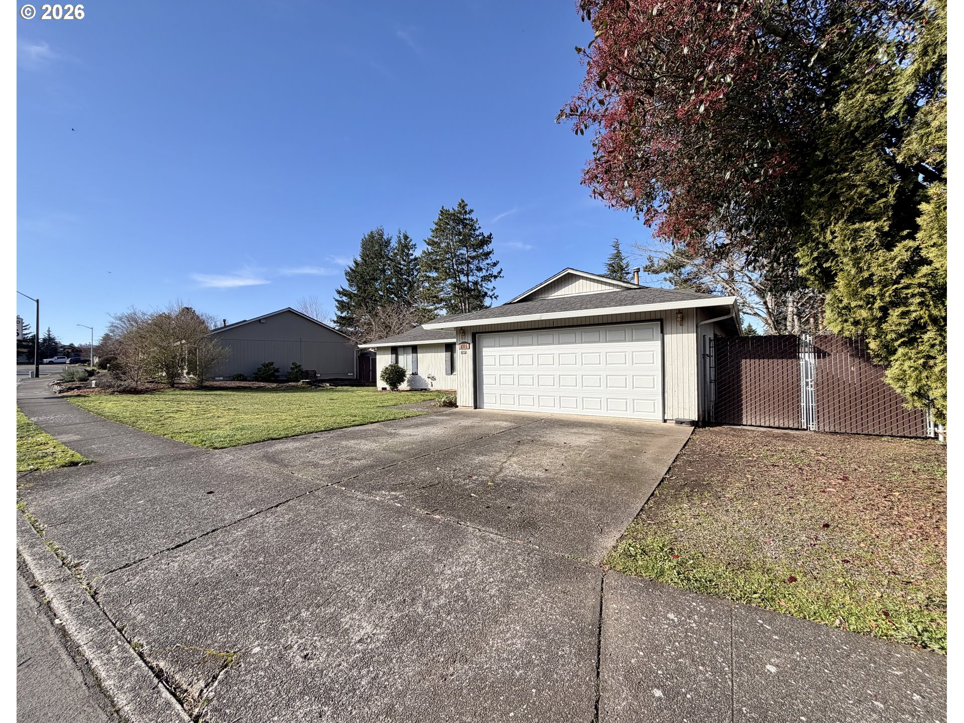 2715 Southwest 31st Street Gresham, OR 97080 - Photo 2 of 34