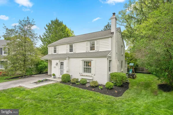 $899,000 | 245 Barcladen Circle, Bryn Mawr, PA 19010