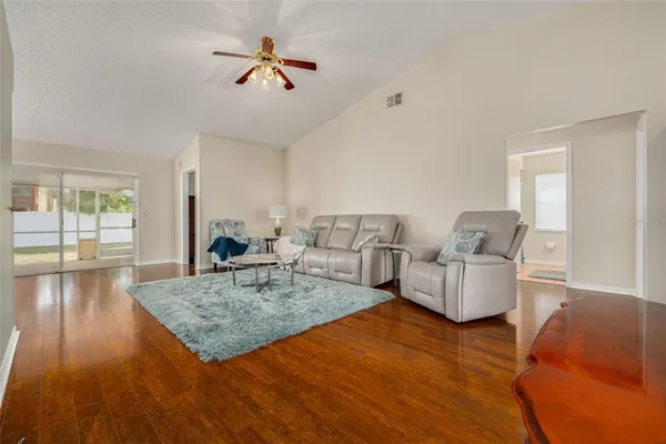 $339,900 | 11042 Peppersong Drive, Riverview, FL 33578