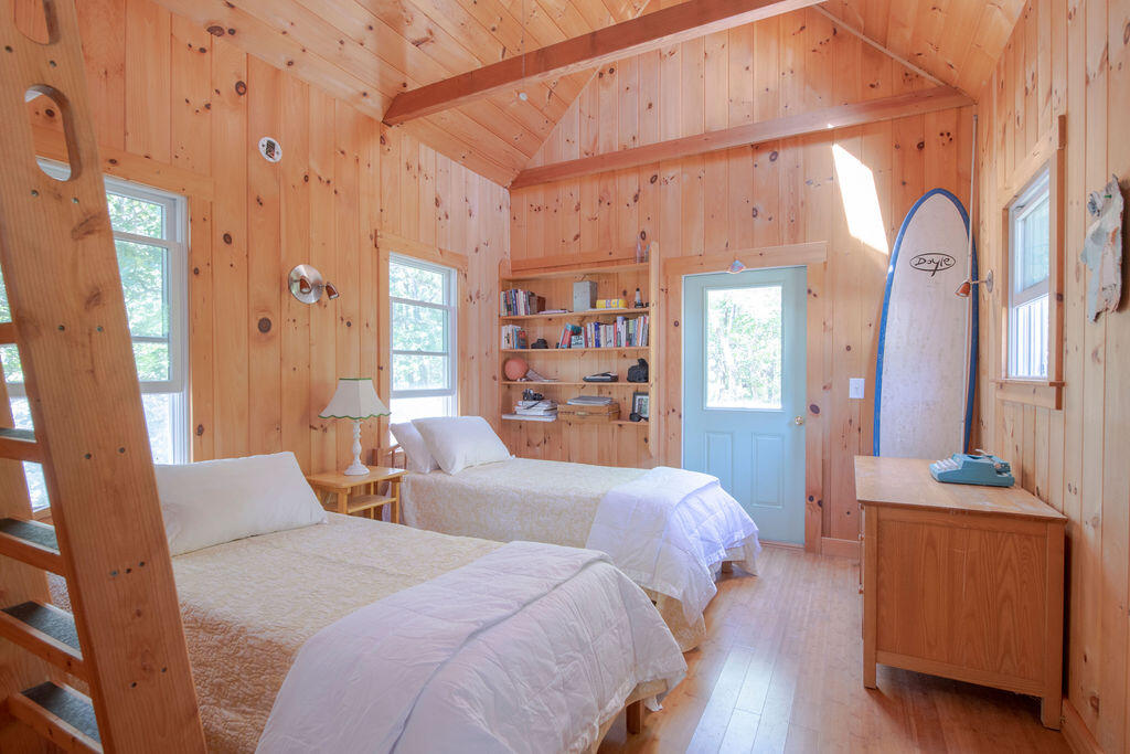 30 Amy's Way Wellfleet, MA 02667 - Photo 53 of 64 a bedroom with two beds and a dresser