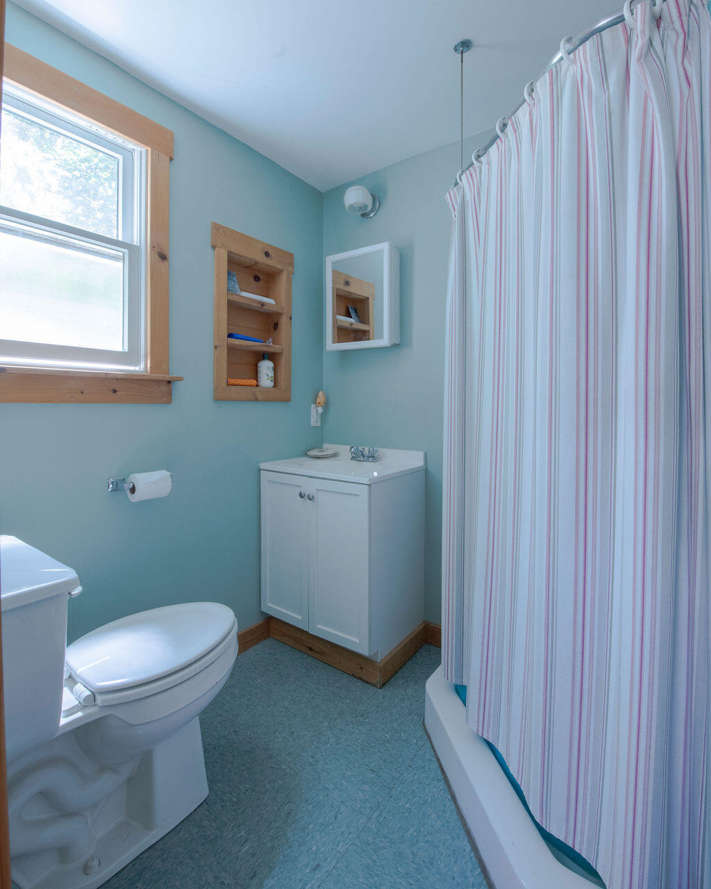 30 Amy's Way Wellfleet, MA 02667 - Photo 54 of 64 a bathroom with a sink a toilet and tub