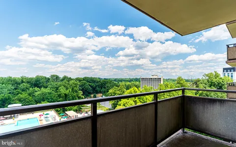 $179,900 | 5225 Pooks Hill Road, Unit 721S, Bethesda, MD 20814