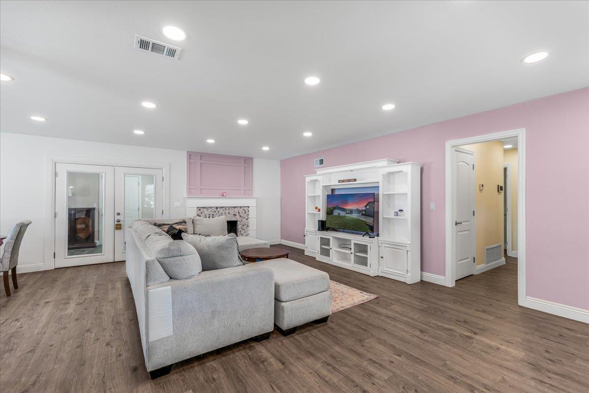 2026 Mono Street Oxnard, CA 93036 - Photo 37 of 63