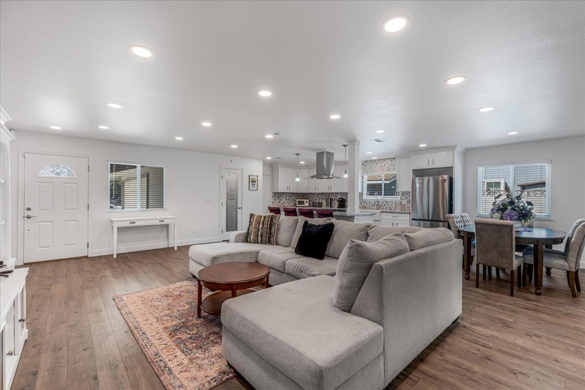 2026 Mono Street Oxnard, CA 93036 - Photo 8 of 63