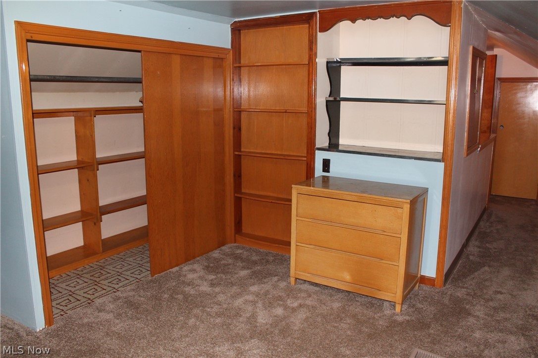 14900 Turney Road Maple Heights, OH 44137 - Photo 25 of 43 2nd floor bedroom closet and built ins