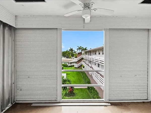 $1,700 | 700 Layne Boulevard, Unit 316, Hallandale Beach, FL 33009