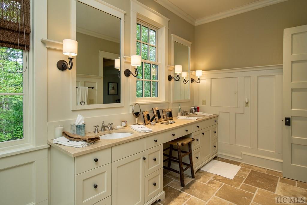 424 Gristmill Ridge Highlands, NC 28741 - Photo 29 of 59 Gallery Image 29