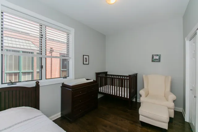 $5,000 | 2005 North Hoyne Avenue, Chicago, IL 60647