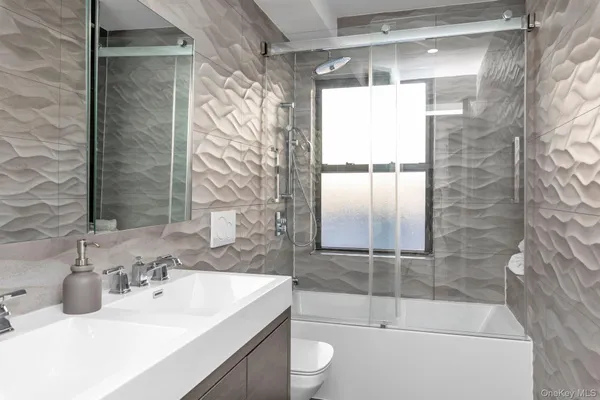 $8,000 | 83-34 116th Street | Kew Gardens