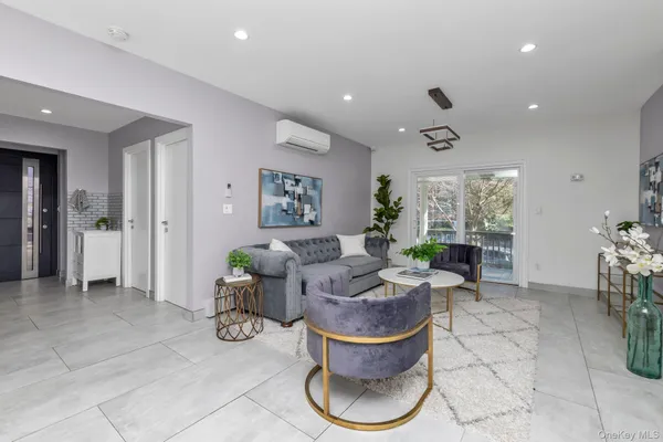 $8,000 | 83-34 116th Street | Kew Gardens