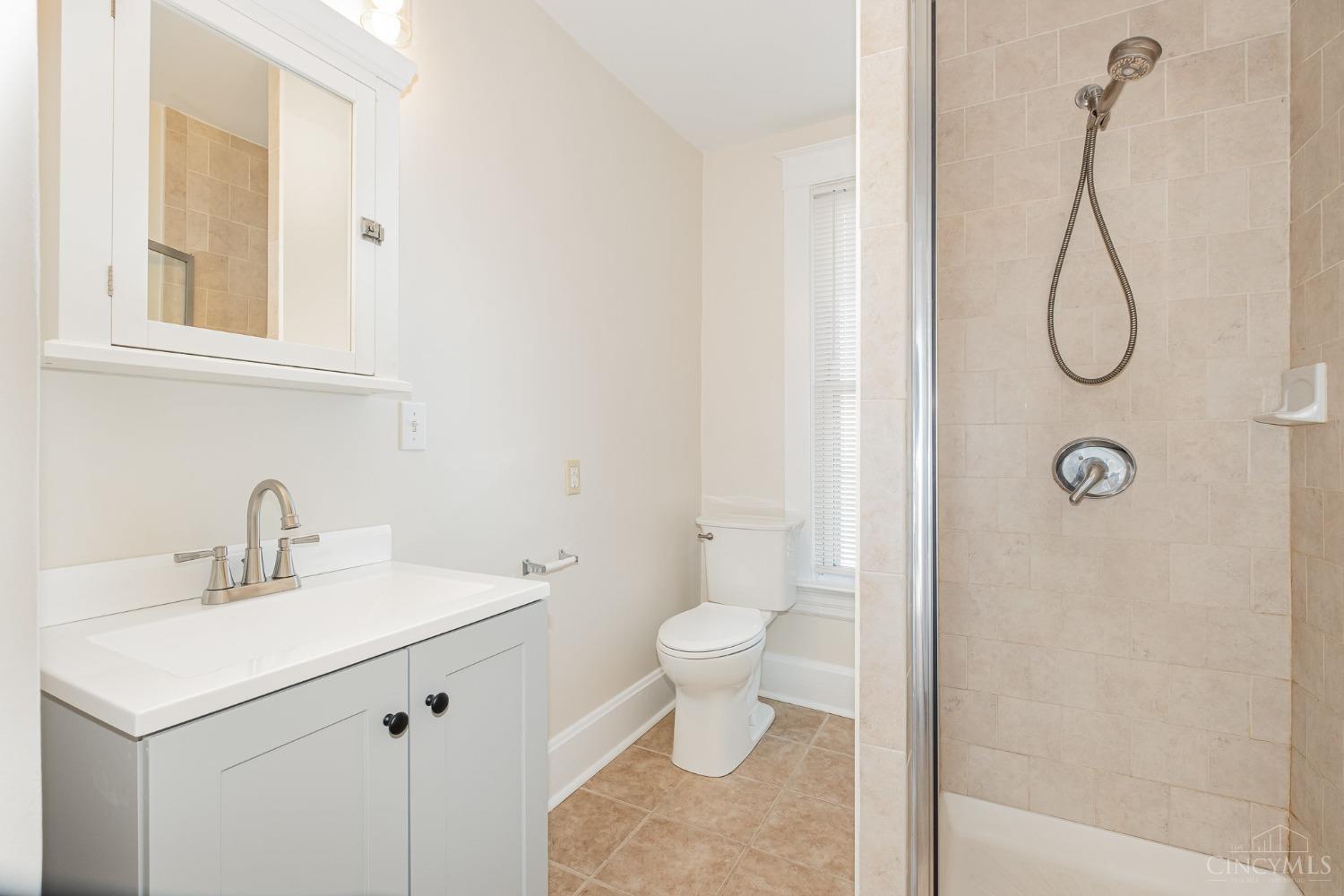 3438 Brotherton Road Cincinnati, OH 45209 - Photo 16 of 25