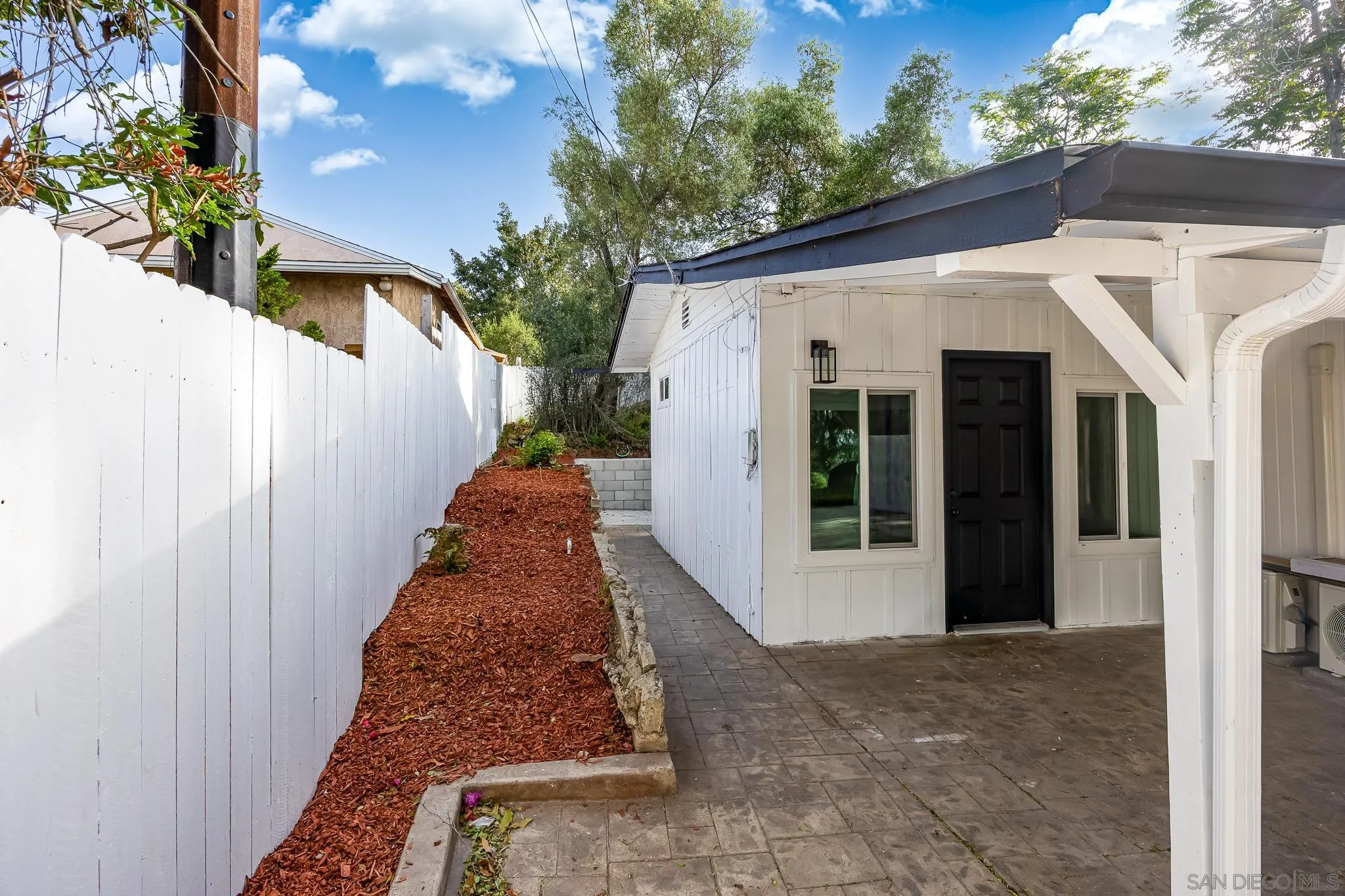 678 Robby Way Fallbrook, CA 92028 - Photo 27 of 36 a view of a house with a yard