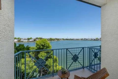 $1,488,841 | 300 Baltic Circle, Unit 318, Redwood Shores, CA 94065