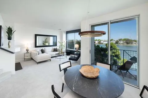 $1,488,841 | 300 Baltic Circle, Unit 318, Redwood Shores, CA 94065