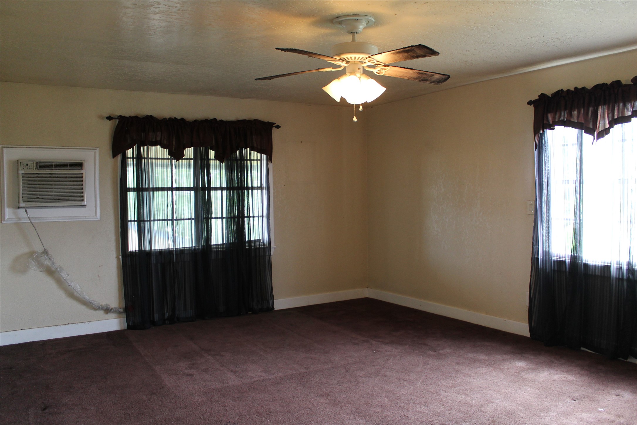 1111 Spur 529 Rosenberg, TX 77471 - Photo 17 of 41 an empty room with a window