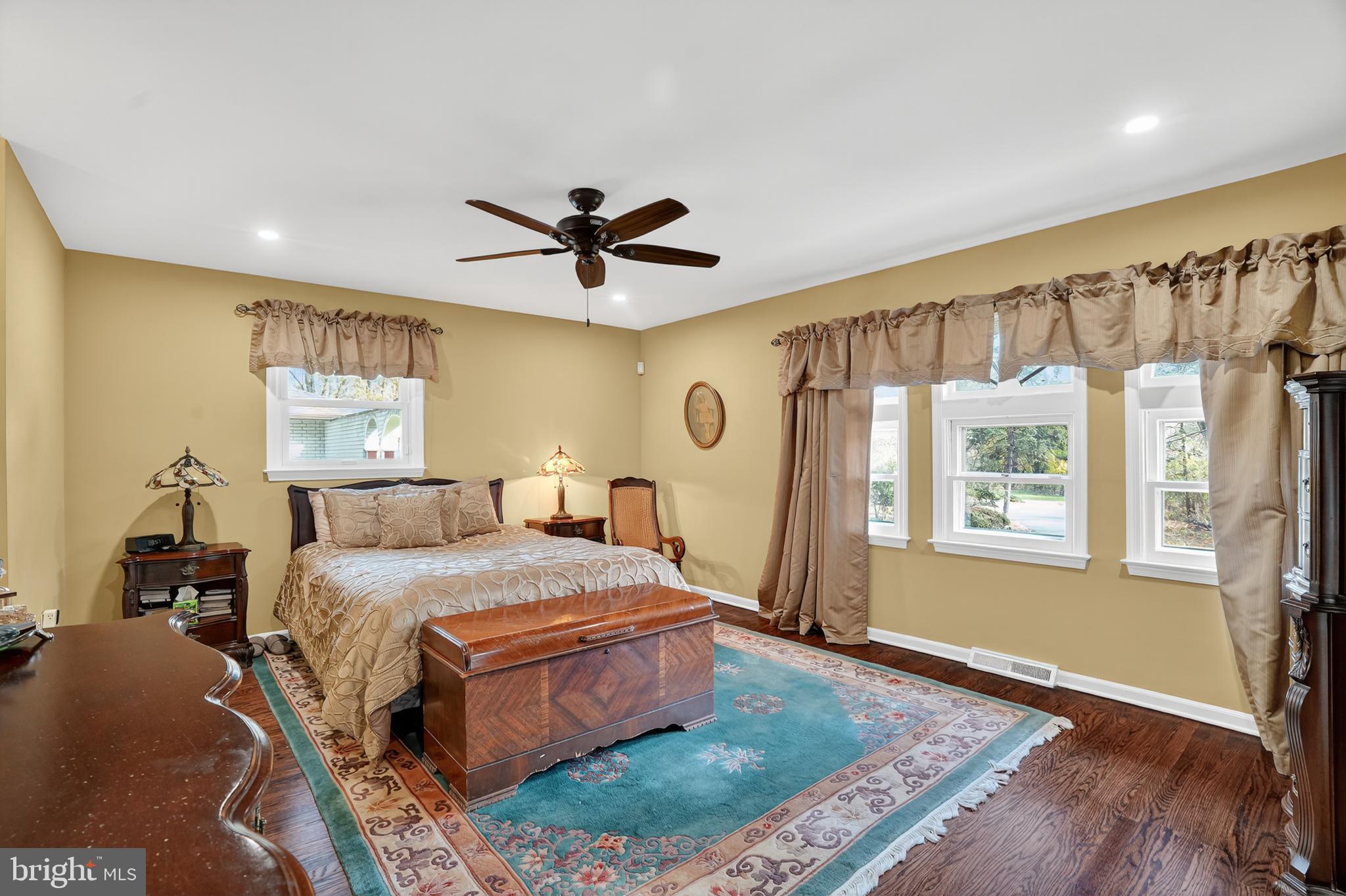 1013 Glen Road Wallingford, PA 19086 - Photo 38 of 45 a bedroom with a large bed and a window