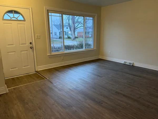 $1,750 | 17422 Keppen Avenue, Allen Park, MI 48101