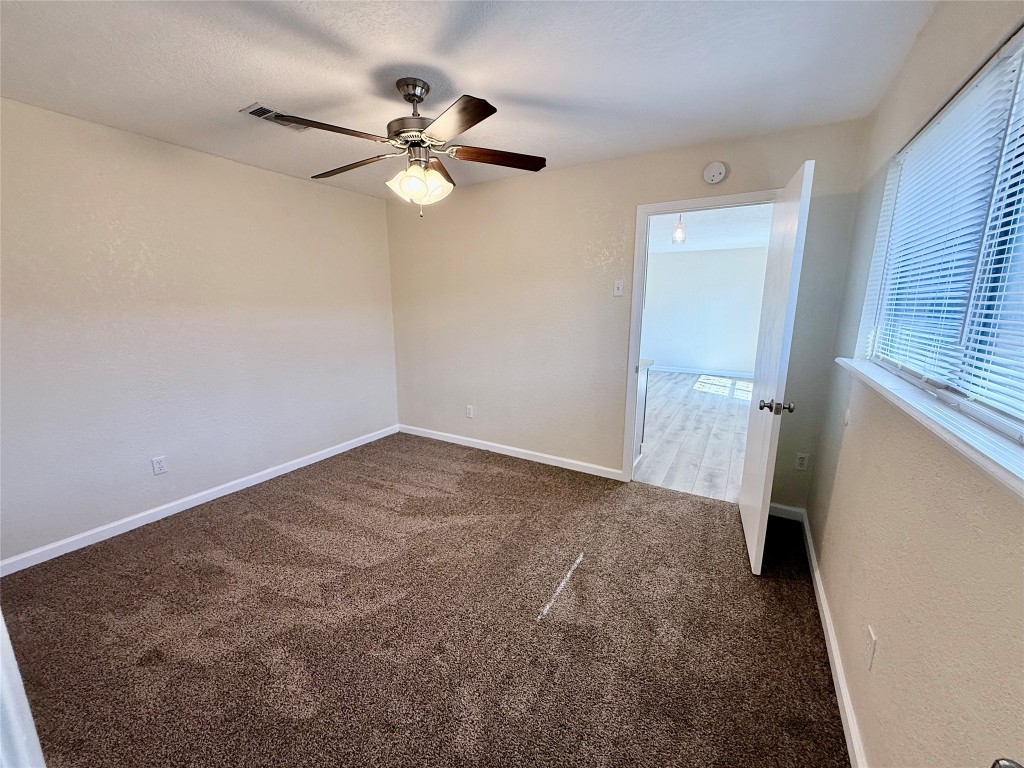 8414 Rinn Street Houston, TX 77078 - Photo 9 of 16 Primary bedroom