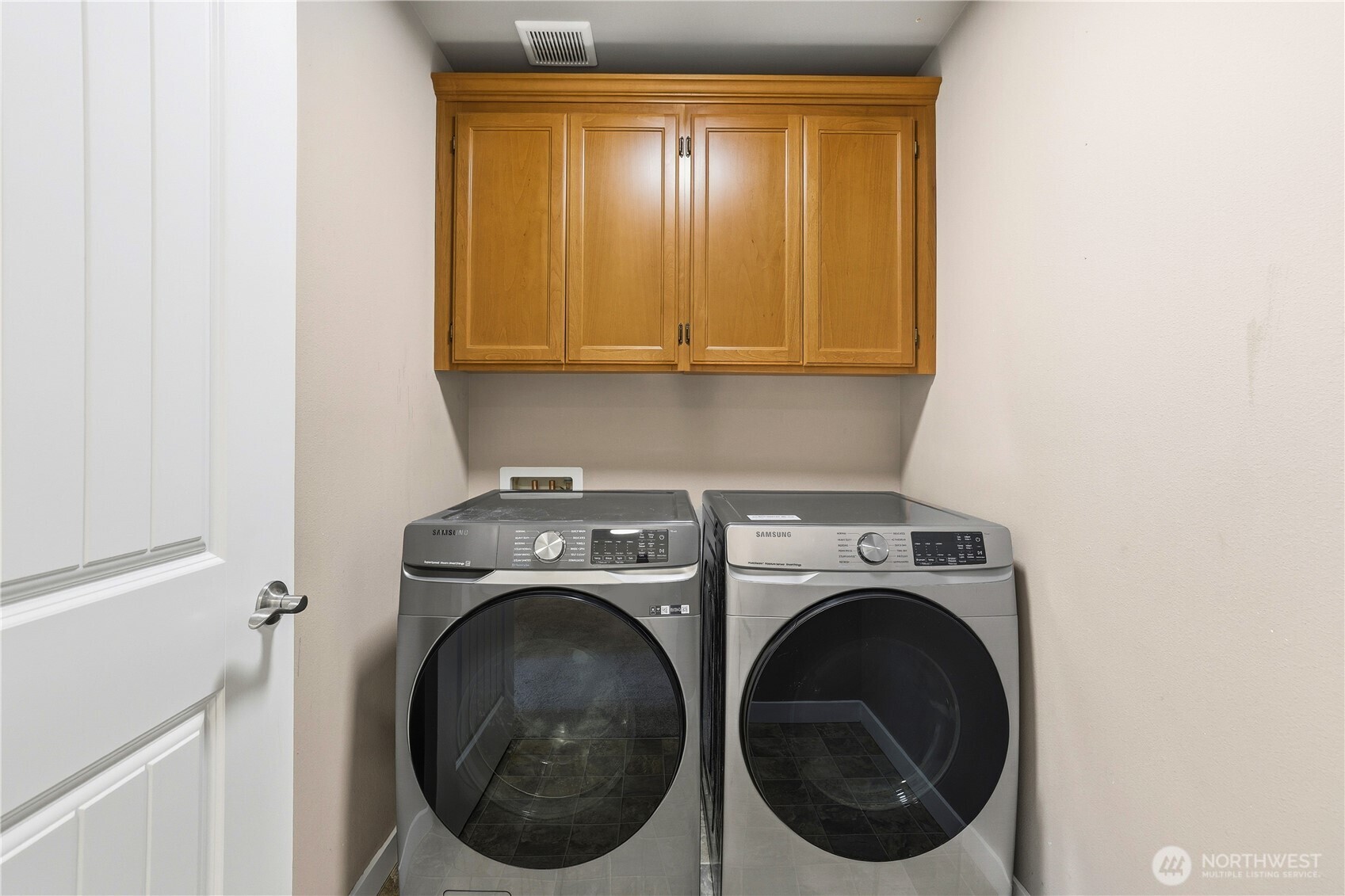 114 Ames Street Northeast Orting, WA 98360 - Photo 24 of 38 a utility room with dryer and washer