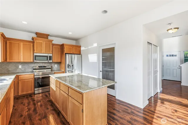 $549,950 | 114 Ames Street Northeast, Orting, WA 98360