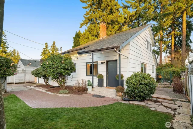 $749,995 | 13308 1st Avenue Northeast, Seattle, WA 98125