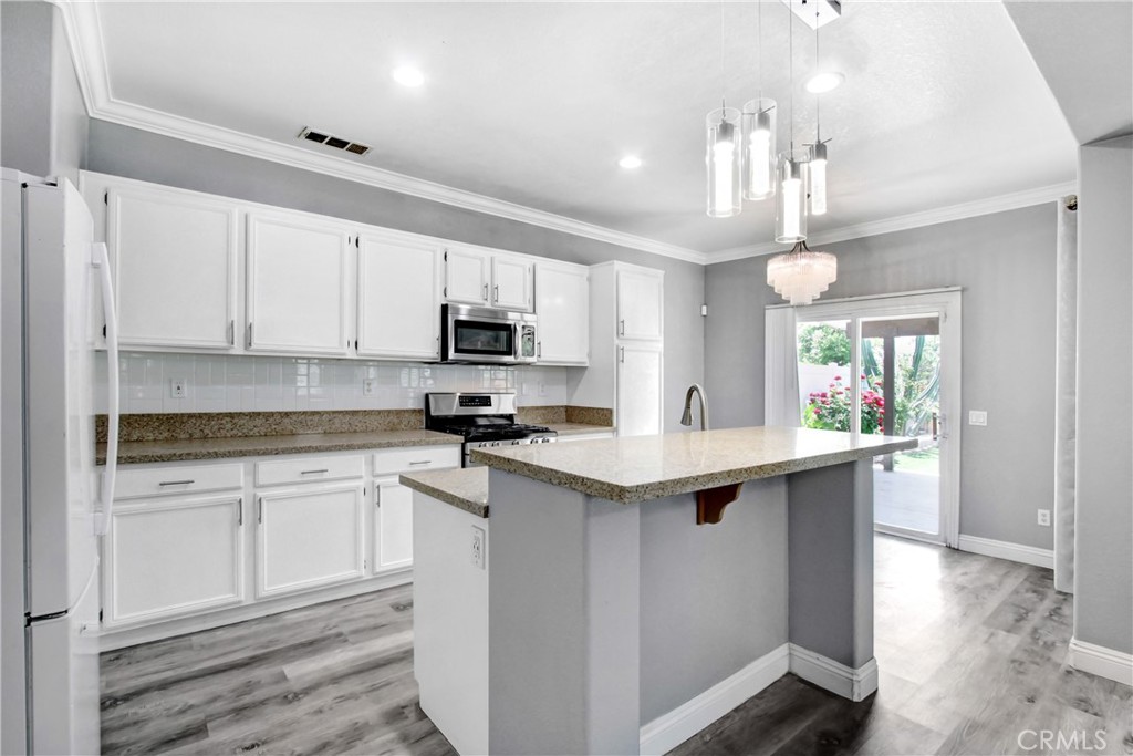 1401 Alta Palma Road Perris, CA 92571 - Photo 1 of 1 Kitchen