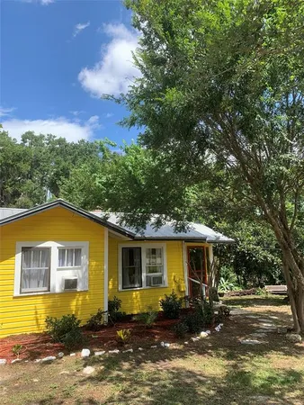 $1,800 | 17847 County Road 455, Montverde, FL 34756