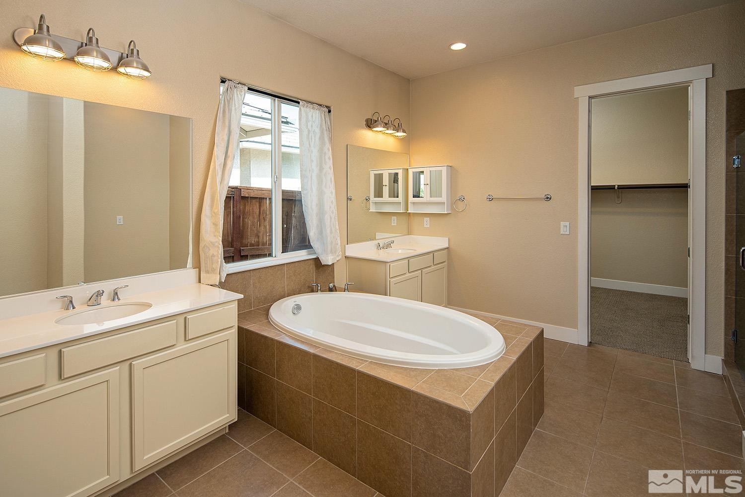 2255 Maximus Lane Reno, NV 89521 - Photo 12 of 40 Photo 12