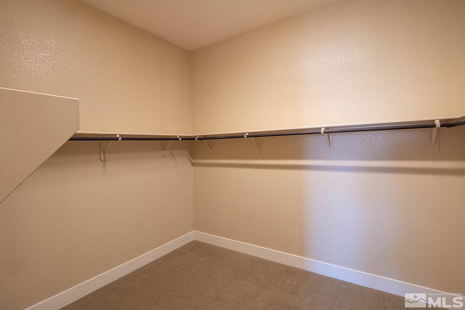 2255 Maximus Lane Reno, NV 89521 - Photo 14 of 40 Photo 14