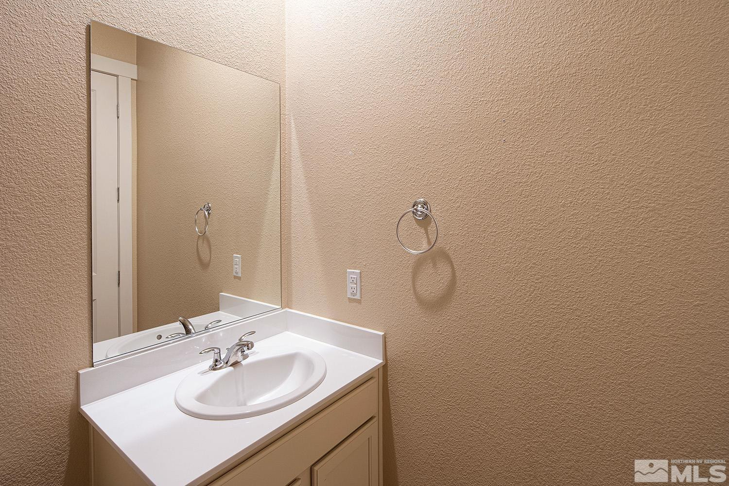 2255 Maximus Lane Reno, NV 89521 - Photo 20 of 40 Photo 20
