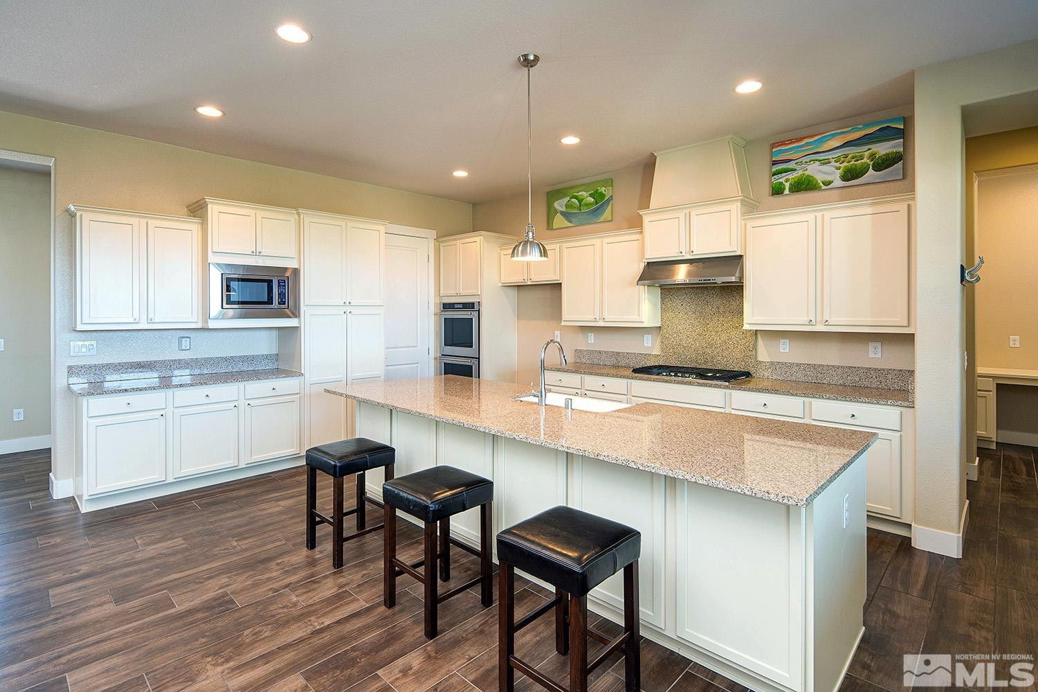 2255 Maximus Lane Reno, NV 89521 - Photo 4 of 40 Photo 4