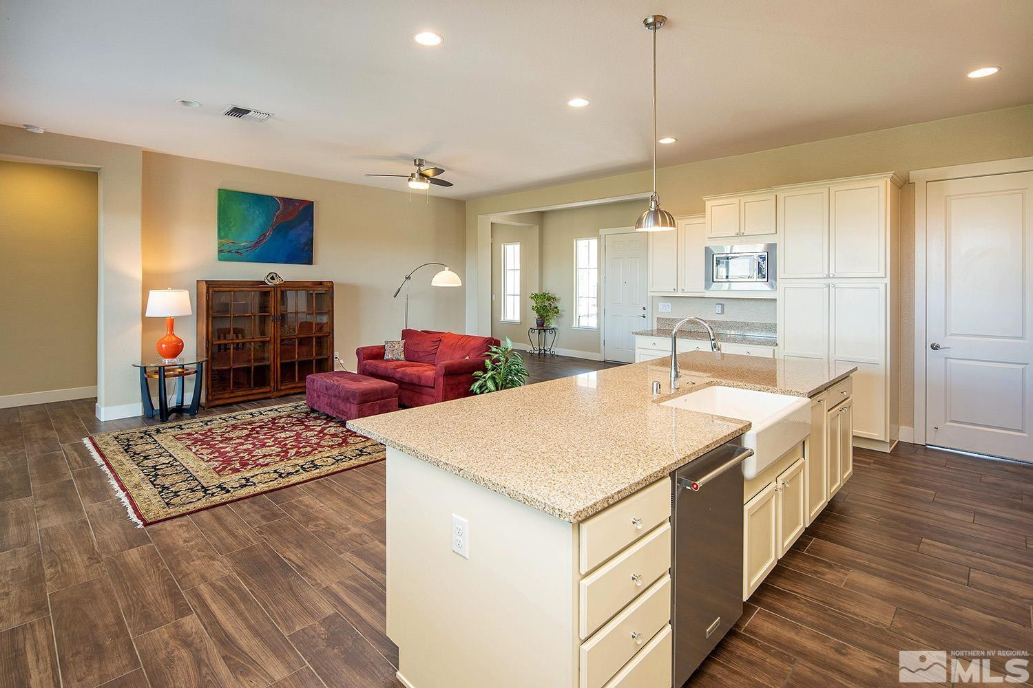 2255 Maximus Lane Reno, NV 89521 - Photo 5 of 40 Photo 5