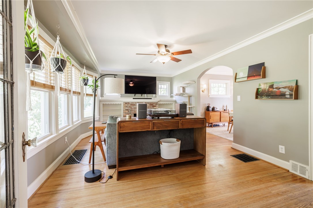 3284 Culver Road Irondequoit, NY 14622 - Photo 4 of 31