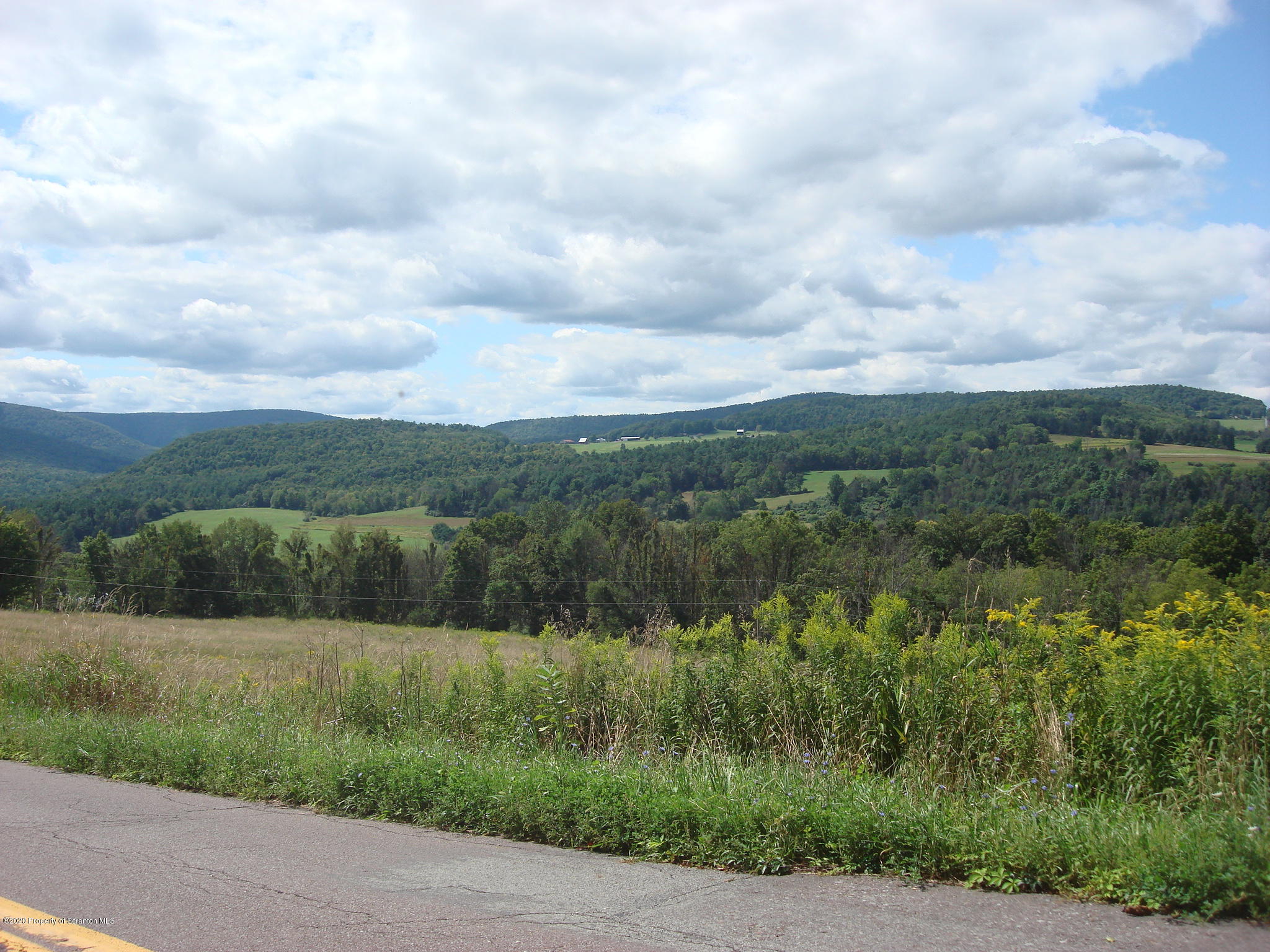 1240 Sheehan Road Mehoopany, PA 18629 - Photo 7 of 26 DSC00915