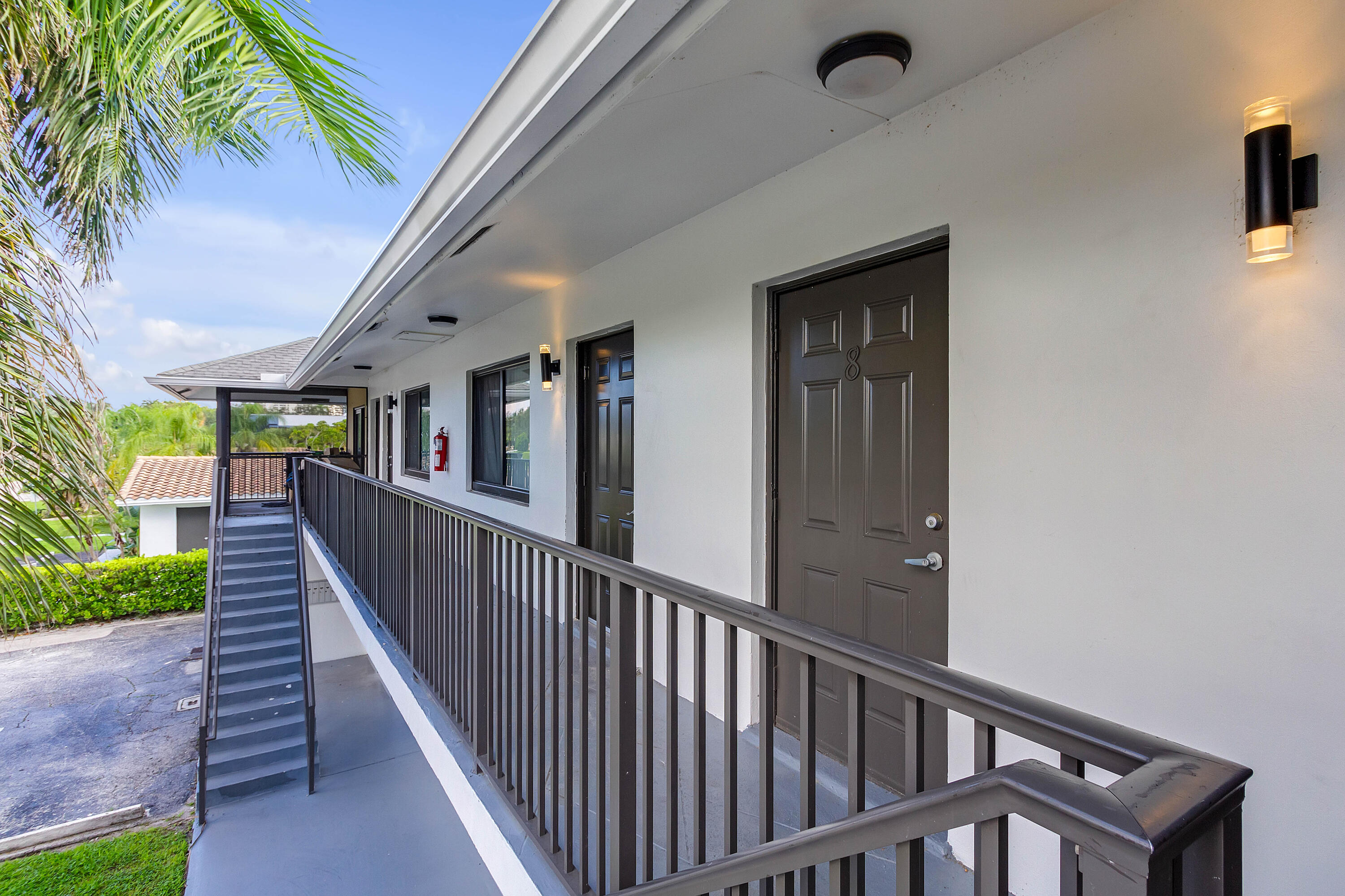 520 Northeast 44th Street Boca Raton, FL 33431 - Photo 3 of 24 520NE45THSTUNIT7-3