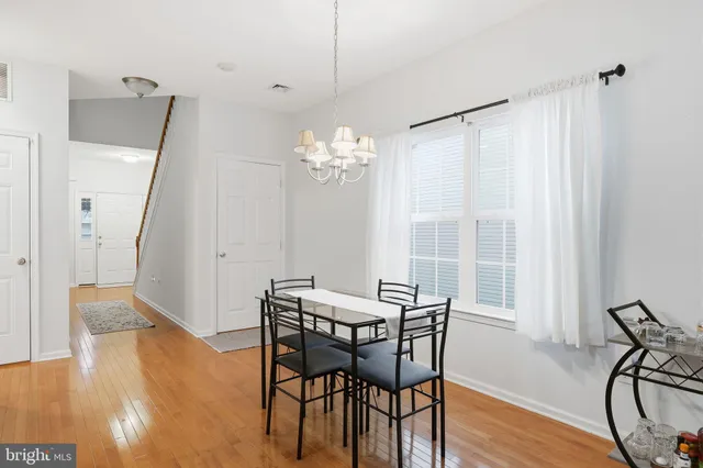 $329,900 | 1530 Crest Park Court, Bethlehem, PA 18015