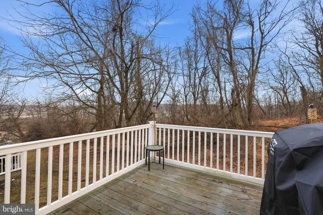 $329,900 | 1530 Crest Park Court, Bethlehem, PA 18015