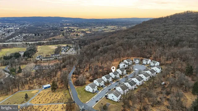 $329,900 | 1530 Crest Park Court, Bethlehem, PA 18015